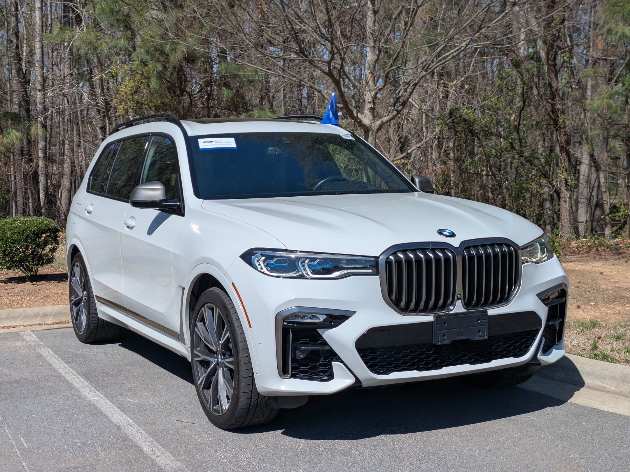 Used 2021 BMW X7 M50i w/ Executive Package image 6