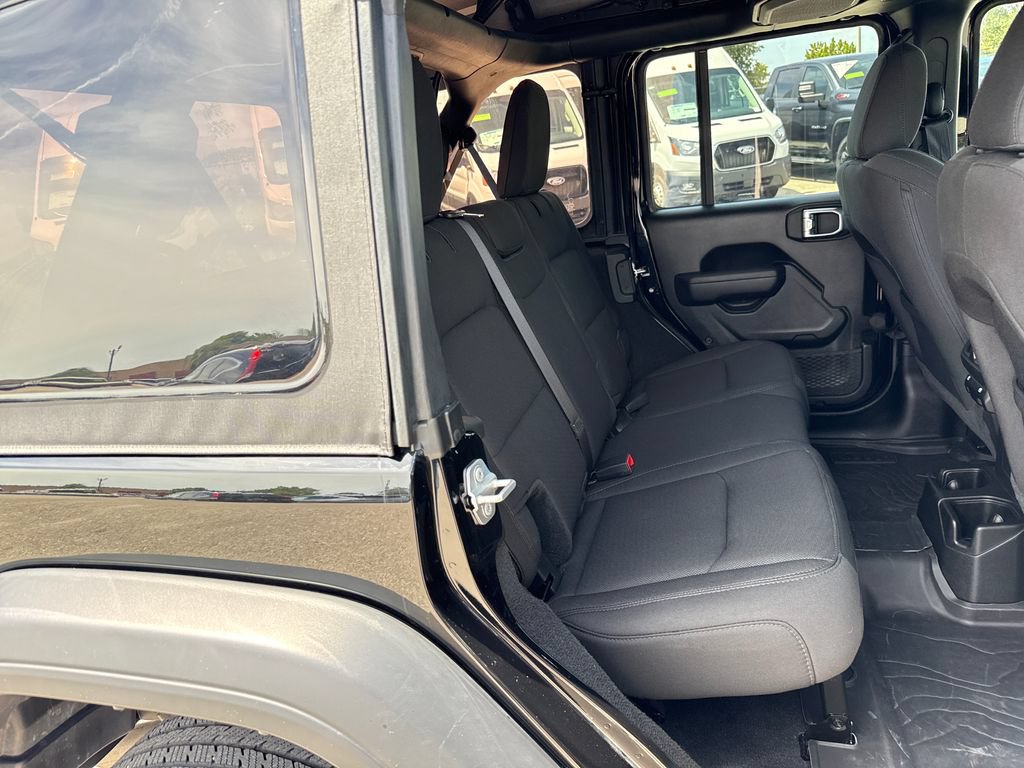 Used 2023 Jeep Wrangler Unlimited Sport AWD/4WD image 24