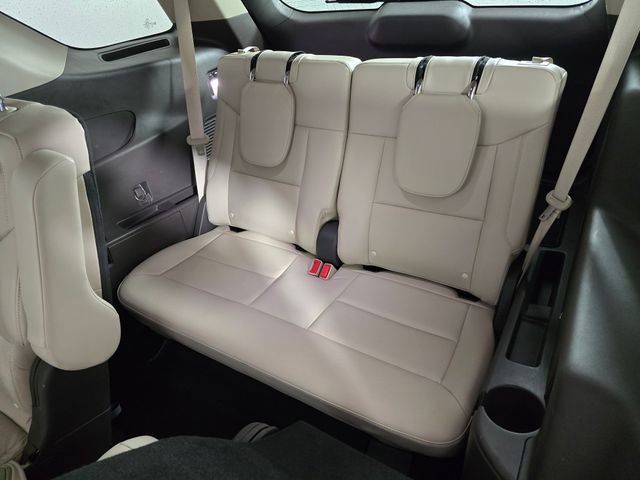 Certified 2023 Ford Explorer Platinum w/ Technology Package AWD/4WD image 19