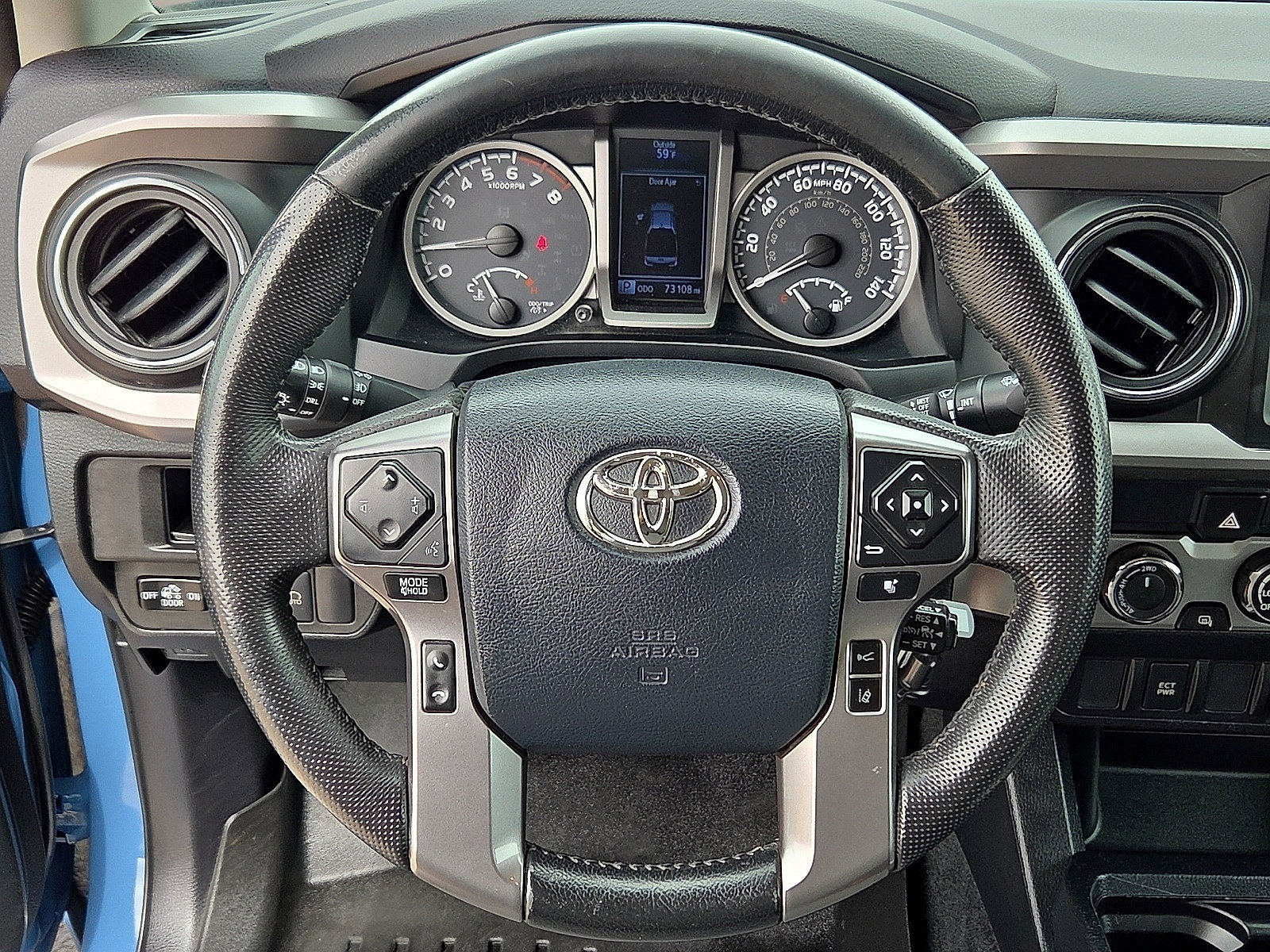 Used 2019 Toyota Tacoma SR5 AWD/4WD image 12