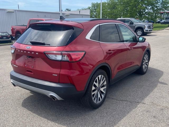 Certified 2020 Ford Escape Titanium FWD image 3