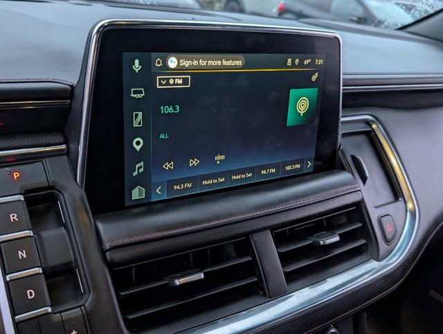 Used 2022 Chevrolet Suburban RST w/ Luxury Package image 20