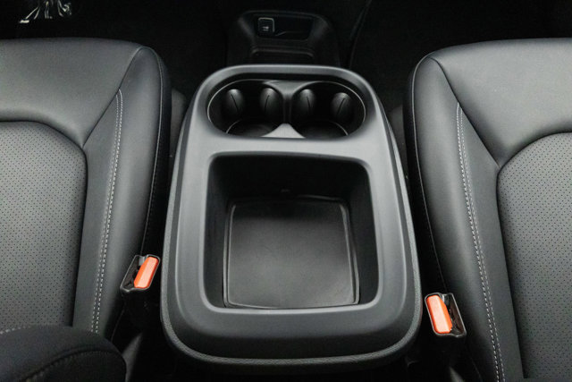 Used 2025 Chrysler Pacifica Select FWD image 34