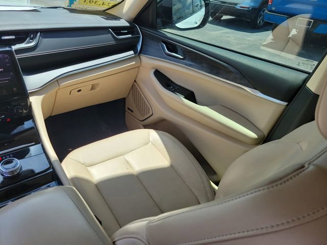 Used 2021 Jeep Grand Cherokee L Limited RWD image 14