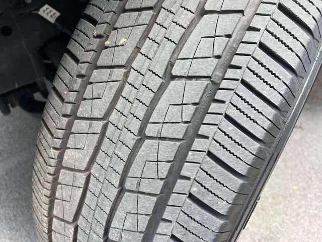 Certified 2024 Ford F150 Platinum w/ Equipment Group 703A Plus AWD/4WD image 13