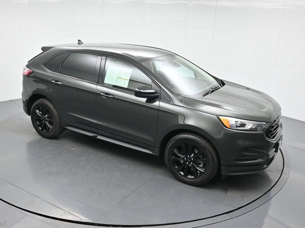 Certified 2022 Ford Edge SE w/ Black Appearance Package AWD/4WD image 39