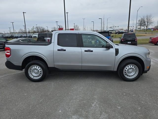 Certified 2022 Ford Maverick XL image 2