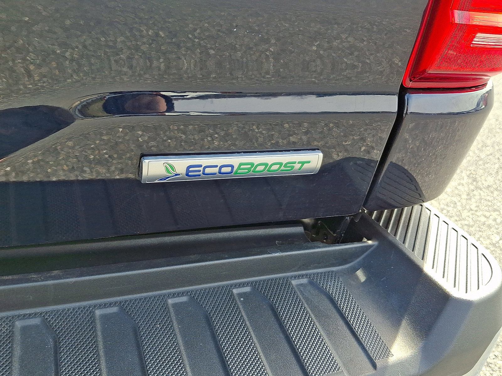 Certified 2022 Ford F150 XLT w/ Equipment Group 302A High image 29