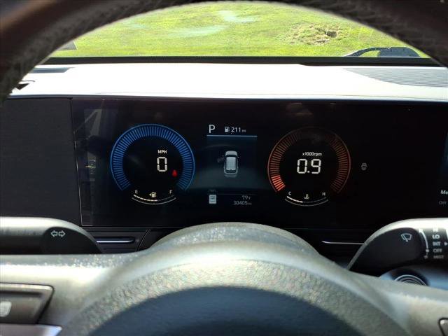 Used 2025 Hyundai Kona SEL FWD image 10