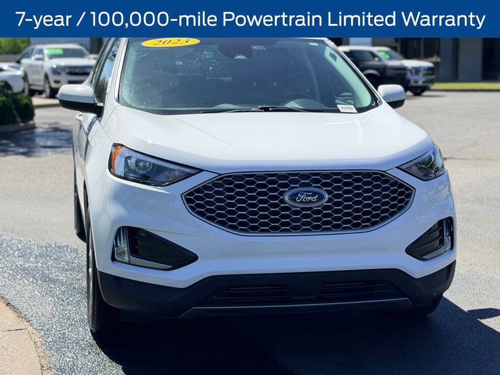 Certified 2023 Ford Edge SEL w/ Convenience Package AWD/4WD image 4