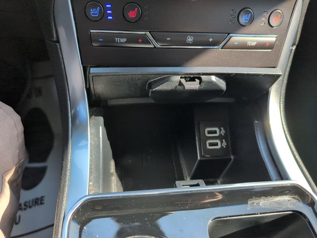 Certified 2020 Ford Edge Titanium w/ Equipment Group 301A image 19