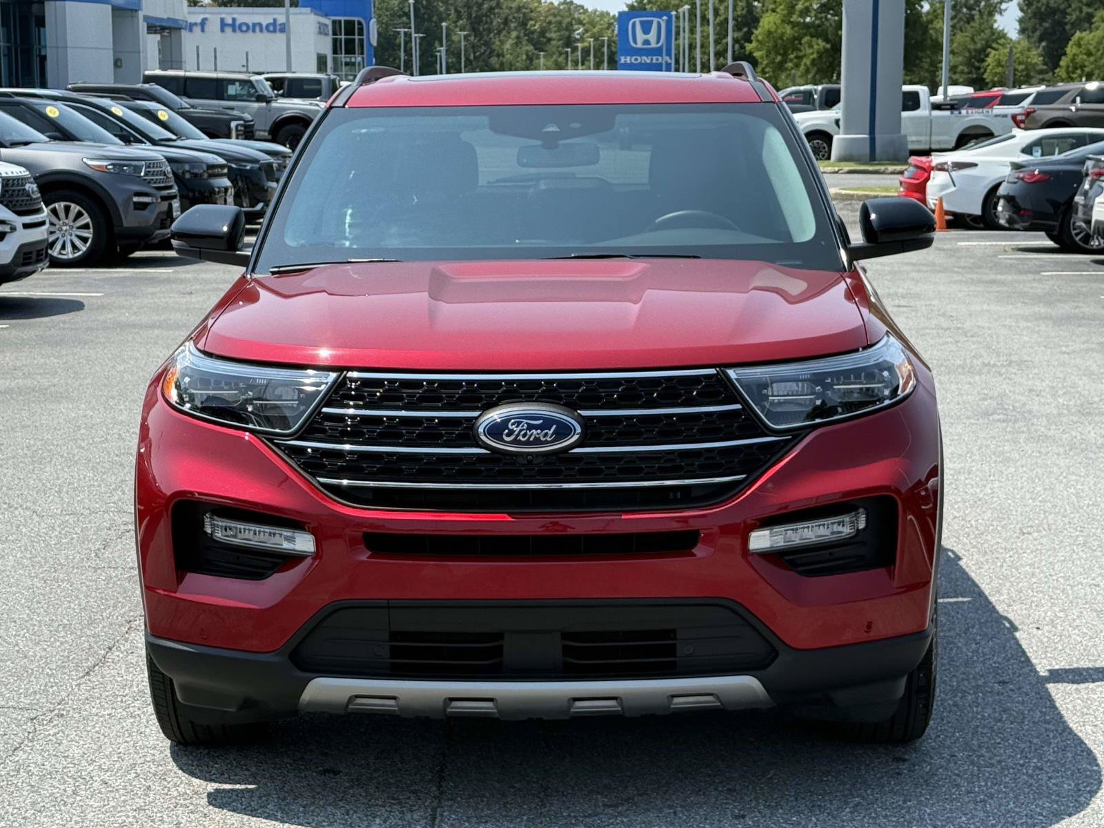 Certified 2024 Ford Explorer XLT w/ Equipment Group 202A AWD/4WD image 6