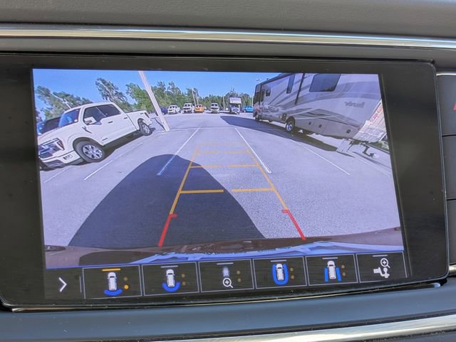 Used 2020 Buick Enclave Essence w/ Sound and Sites Package FWD image 20