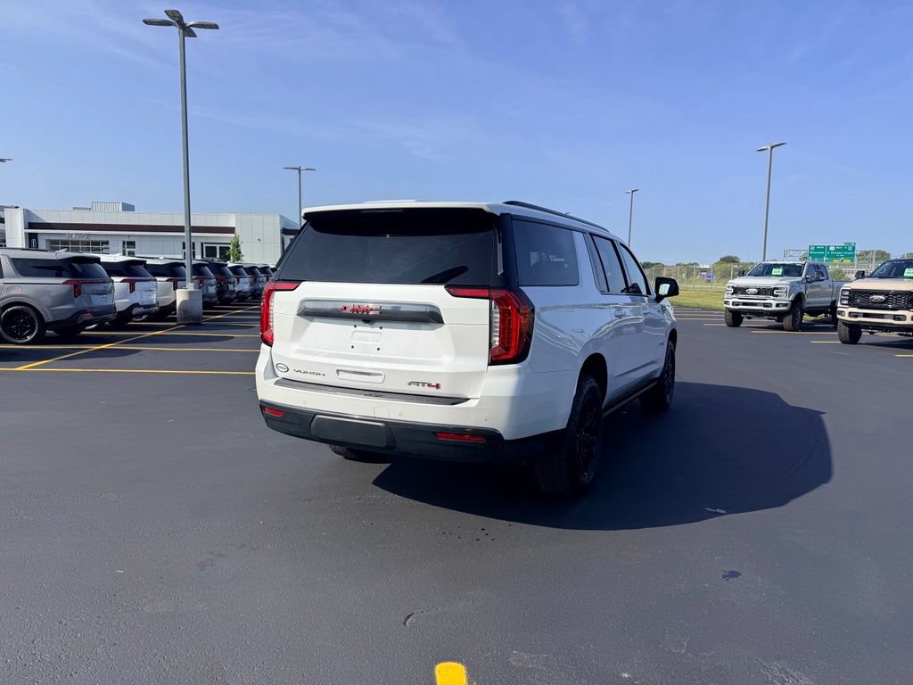 Used 2023 GMC Yukon XL AT4 w/ AT4 Premium Package AWD/4WD image 7