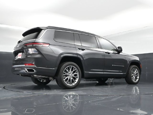 Used 2025 Jeep Grand Cherokee L Summit AWD/4WD image 34