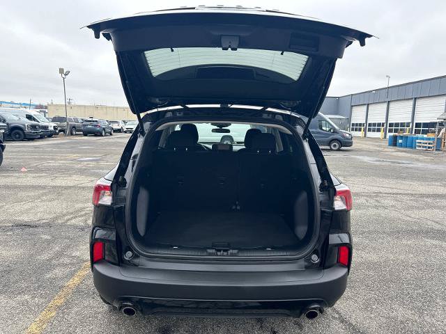Certified 2022 Ford Escape SE w/ SE Sport Appearance Package AWD/4WD image 10