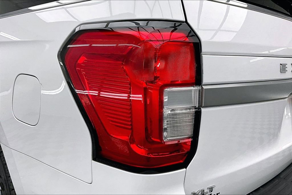 Certified 2024 Ford Expedition Max XLT image 31