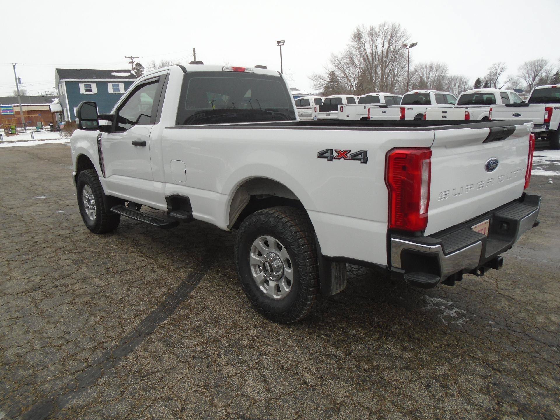 Certified 2023 Ford F250 XL w/ Snow Plow Prep Package AWD/4WD image 8