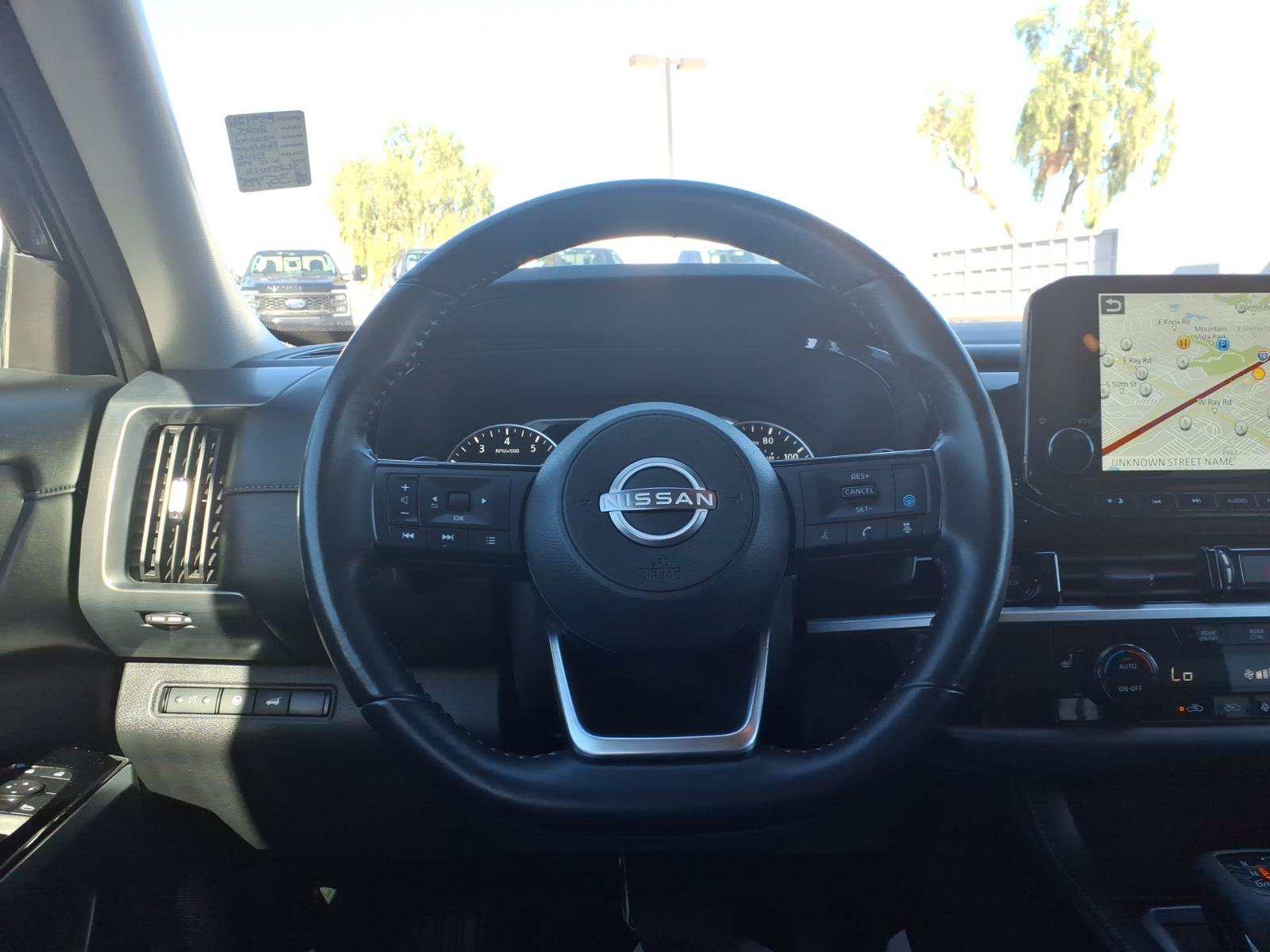 Used 2025 Nissan Pathfinder SL FWD image 19