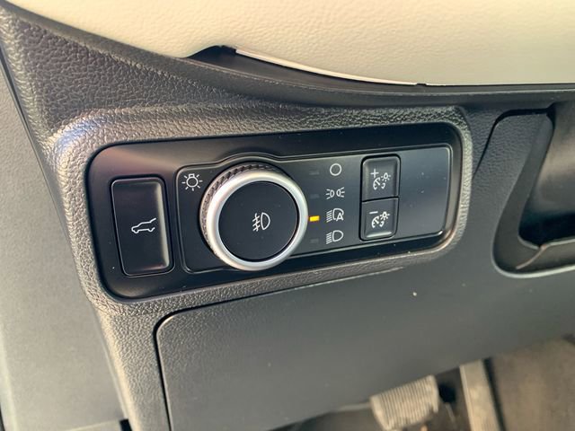 Certified 2025 Ford Explorer Platinum w/ LUX Leather Package image 18