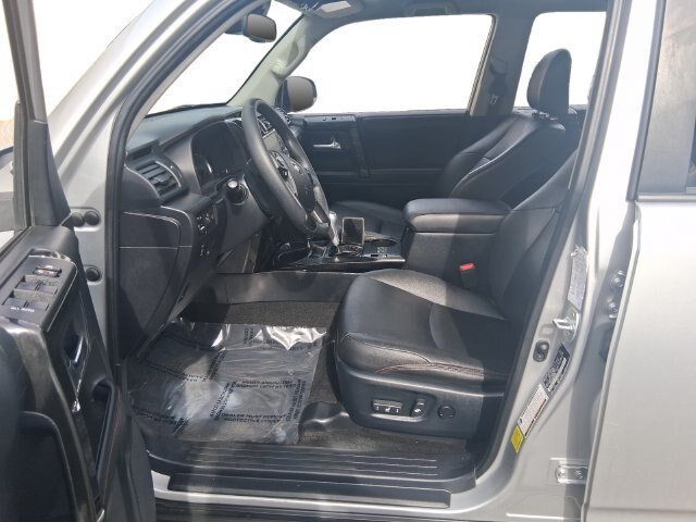 Used 2021 Toyota 4Runner TRD Off-Road Premium AWD/4WD image 10