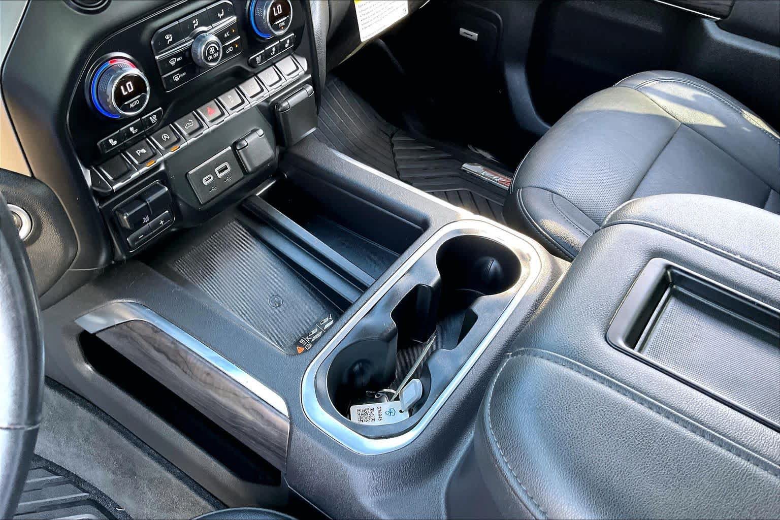 Used 2022 Chevrolet Silverado 1500 LTZ AWD/4WD image 15