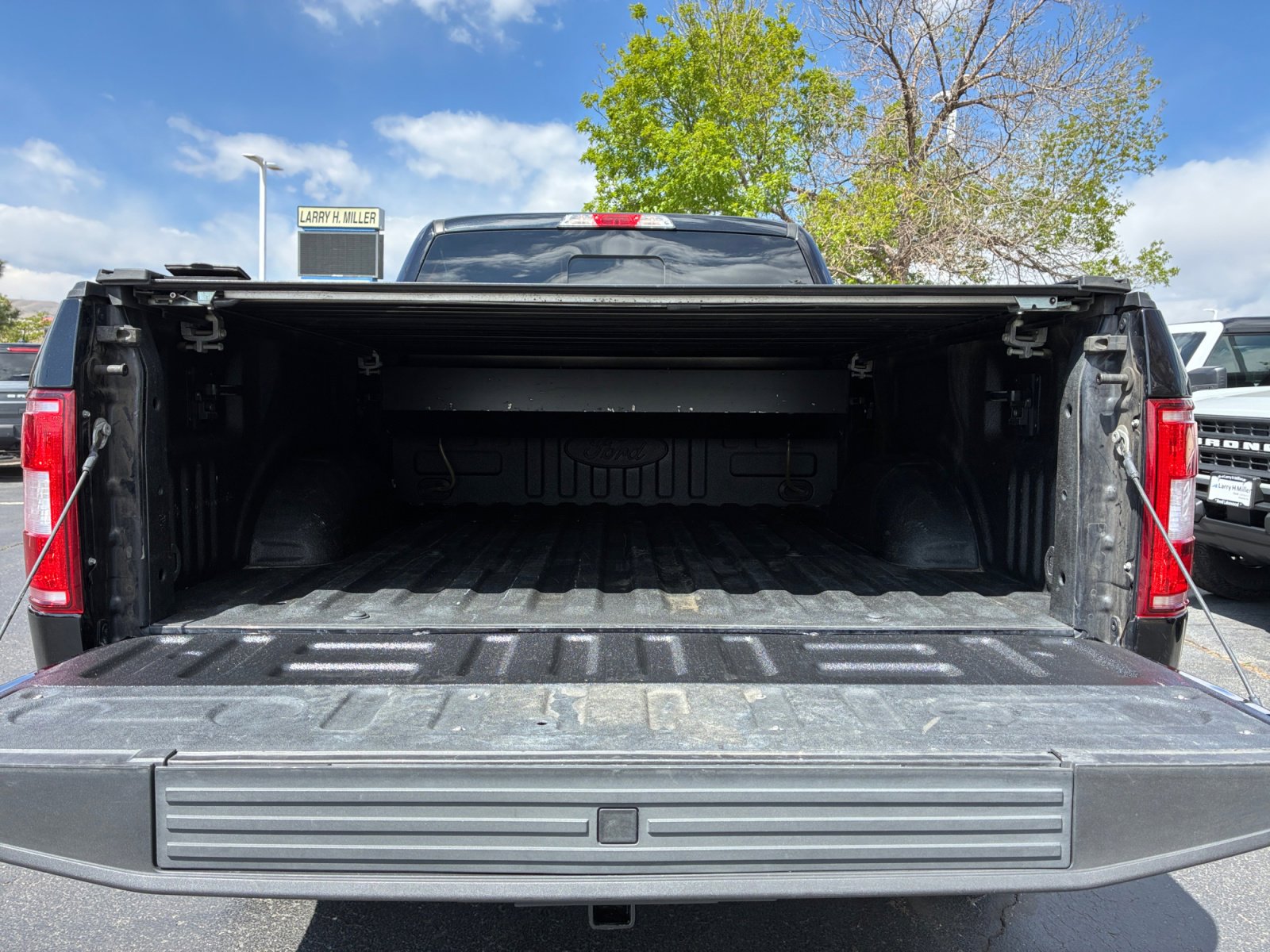 Certified 2019 Ford F150 XLT w/ Equipment Group 302A Luxury AWD/4WD image 32