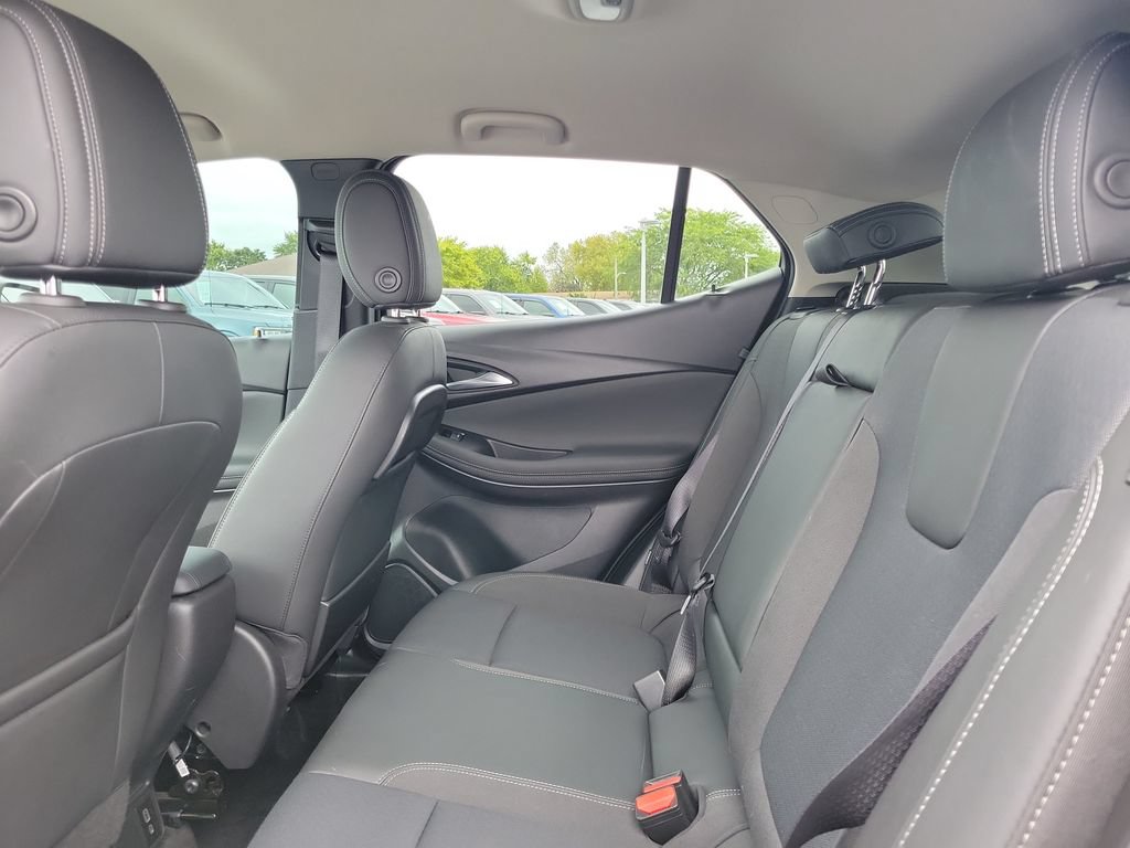 Used 2023 Buick Encore GX Select w/ Sport Touring Package FWD image 14