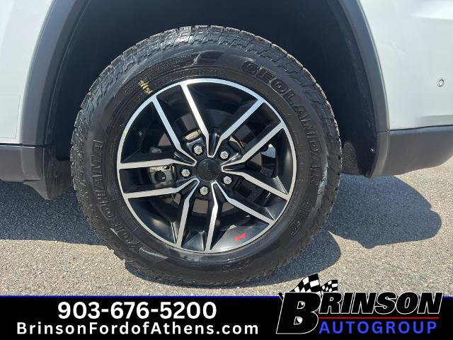 Used 2021 Jeep Grand Cherokee Trailhawk w/ Premium Lighting Group AWD/4WD image 21