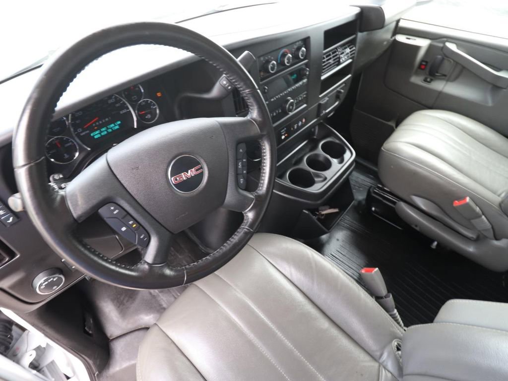 Used 2022 GMC Savana 2500 w/ Driver Convenience Package image 10