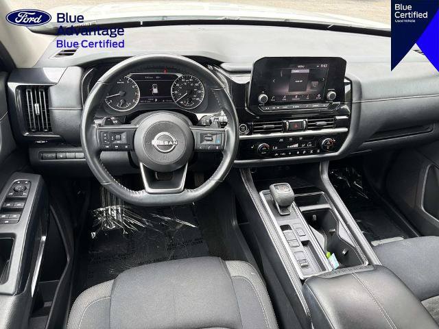Used 2024 Nissan Pathfinder SV FWD image 9