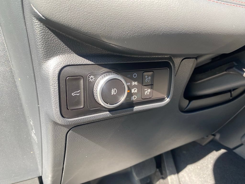 Certified 2025 Ford Explorer Active w/ Active Comfort Package RWD image 17
