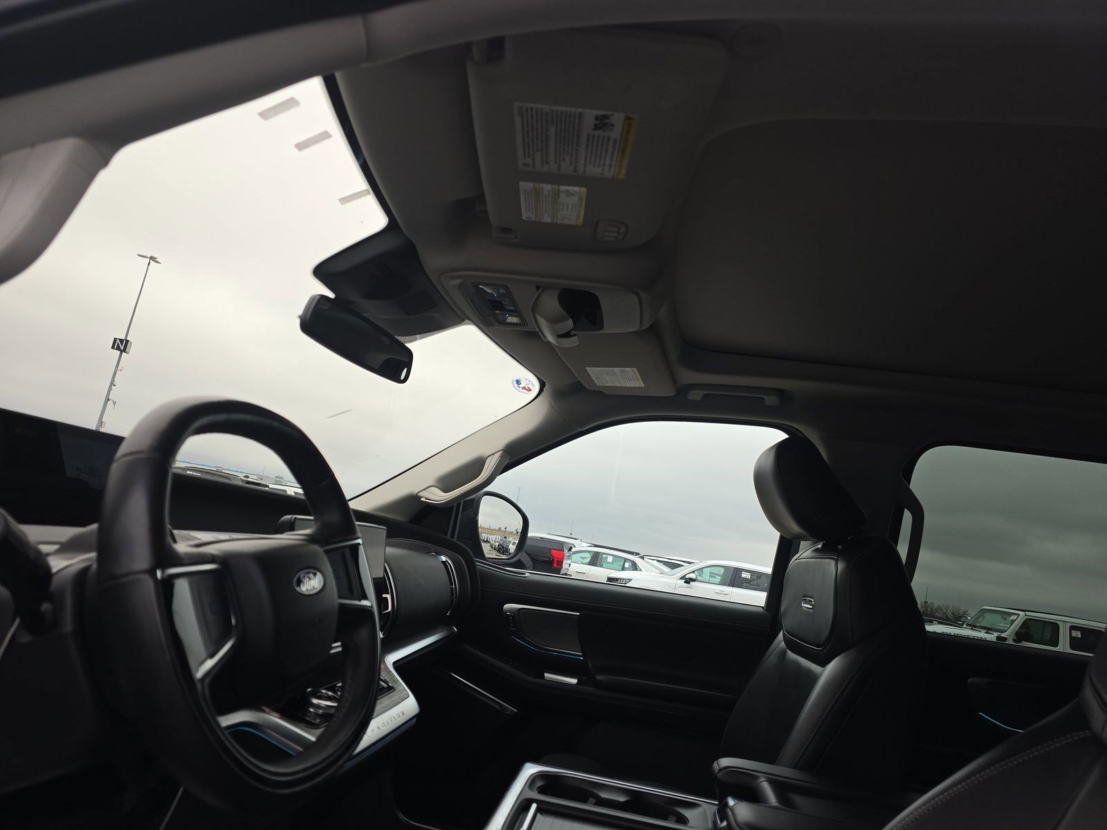 Certified 2025 Ford Expedition Max Platinum image 19