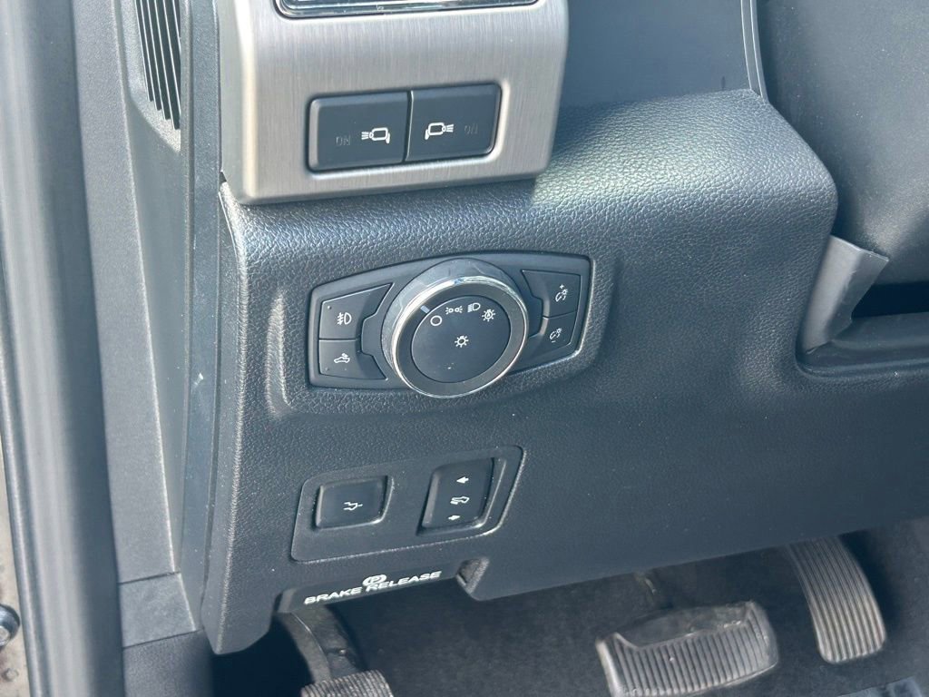 Certified 2021 Ford F450 Platinum w/ FX4 Off-Road Package image 41