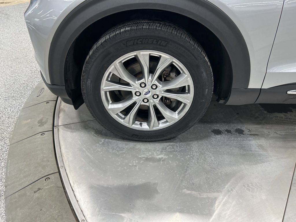 Certified 2023 Ford Explorer Limited w/ Equipment Group 301A image 39