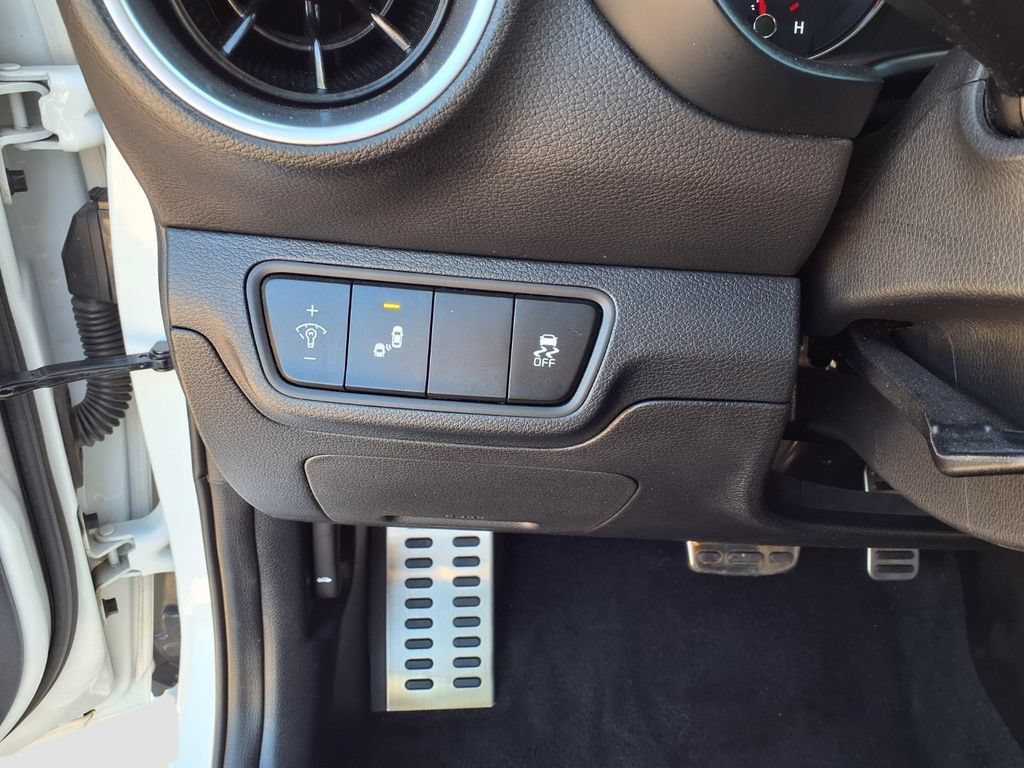 Used 2024 Kia Forte GT-Line FWD image 22