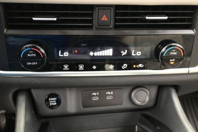 Used 2025 Nissan Rogue SV FWD image 21