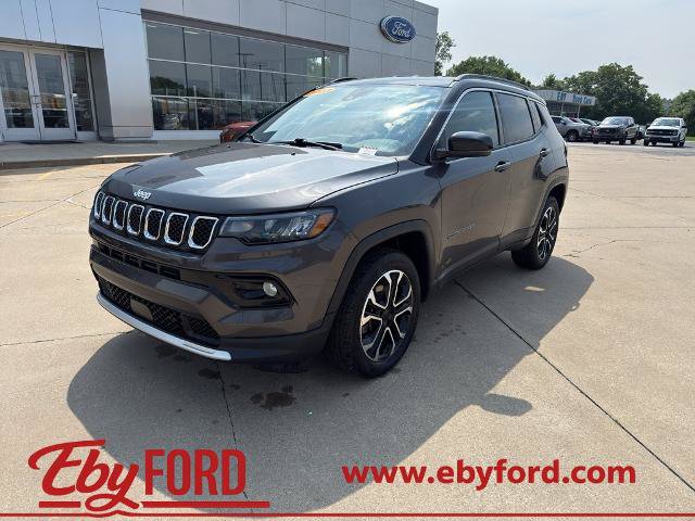 Used 2023 Jeep Compass Limited AWD/4WD image 1
