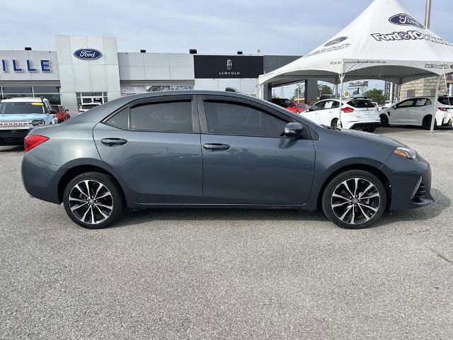 Used 2019 Toyota Corolla SE w/ SE Premium Package FWD image 3