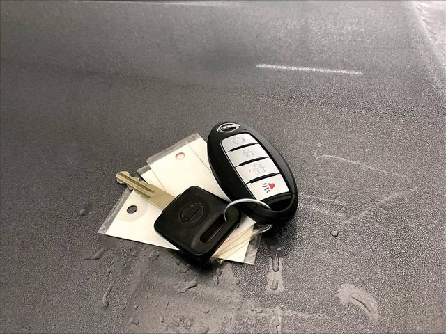 Used 2024 Nissan Frontier SV AWD/4WD image 9