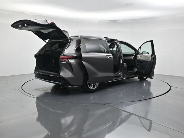 Used 2021 Toyota Sienna Limited FWD image 54