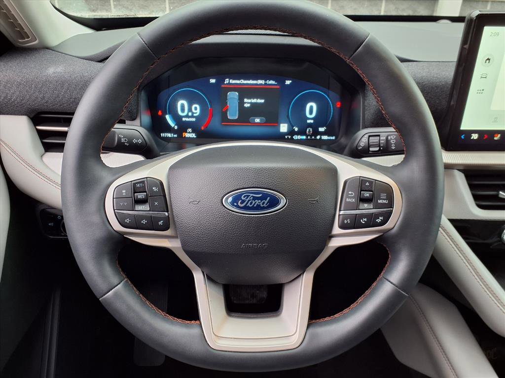 Certified 2025 Ford Explorer Active w/ Active Comfort Package image 18