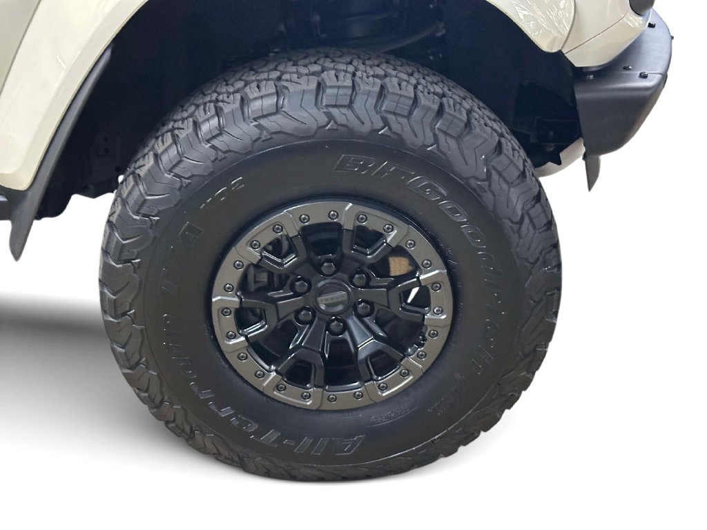 Certified 2025 Ford Bronco Raptor w/ Interior Carbon Fiber Pack AWD/4WD image 26