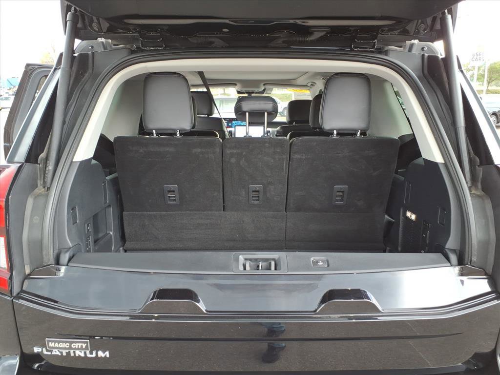Certified 2025 Ford Expedition Platinum AWD/4WD image 14