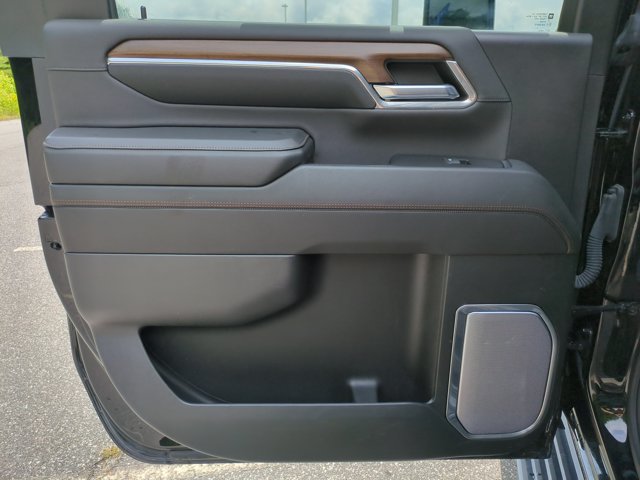 Used 2024 Chevrolet Silverado 2500 High Country w/ High Country Premium Package AWD/4WD image 30