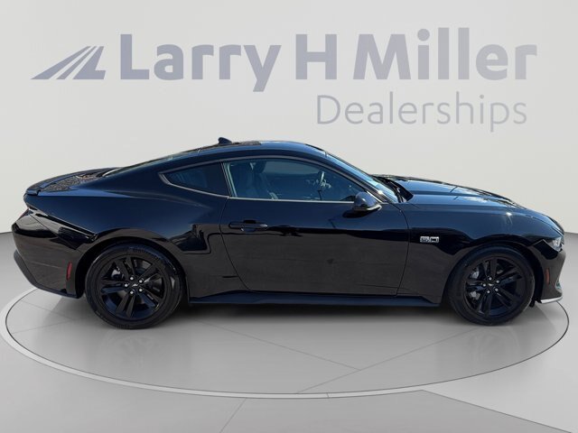 Certified 2024 Ford Mustang GT RWD image 6