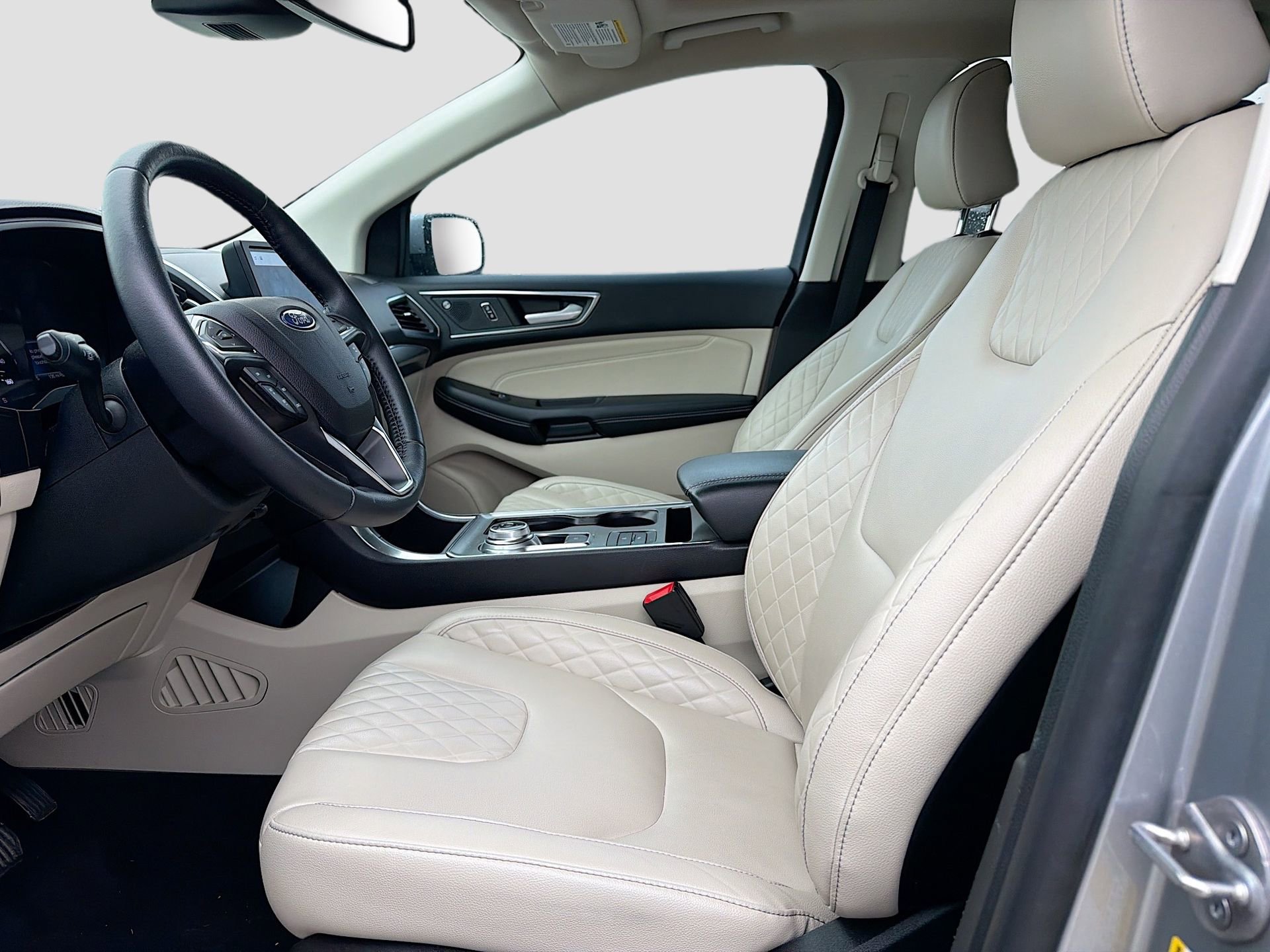 Certified 2023 Ford Edge Titanium AWD/4WD image 23
