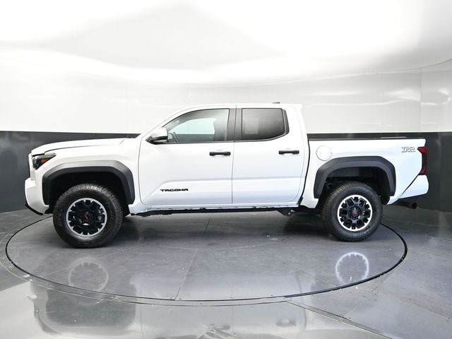 Used 2024 Toyota Tacoma TRD Off-Road AWD/4WD image 10