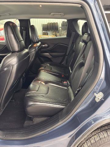 Used 2020 Jeep Cherokee Limited AWD/4WD image 15