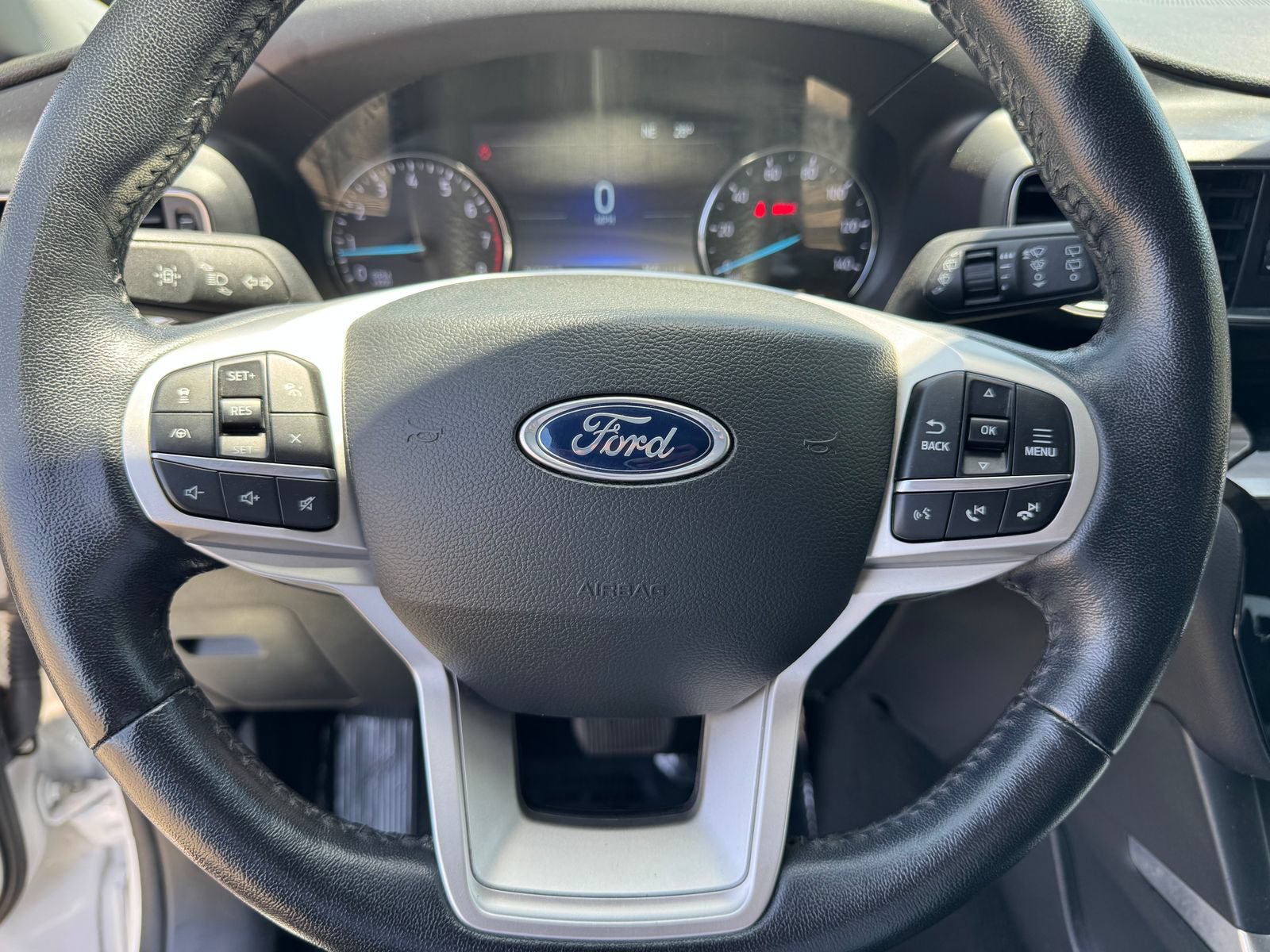 Certified 2023 Ford Explorer Limited RWD image 31